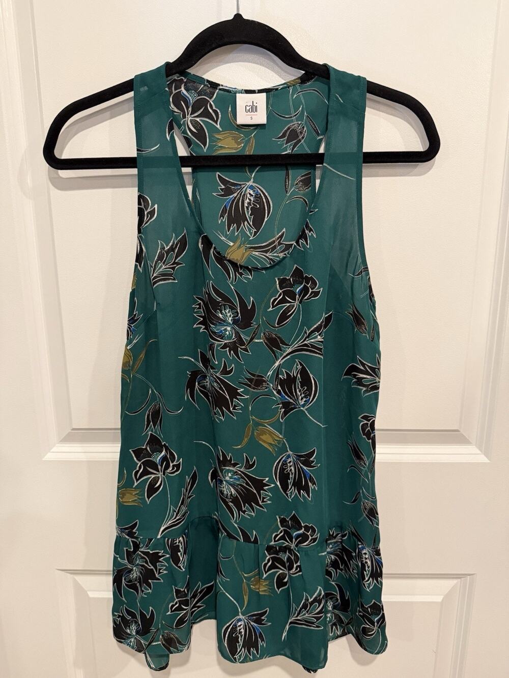 CAbi Zoey Tank Top Blouse Falling Flowers Green Sz Small Ruffled Sheer